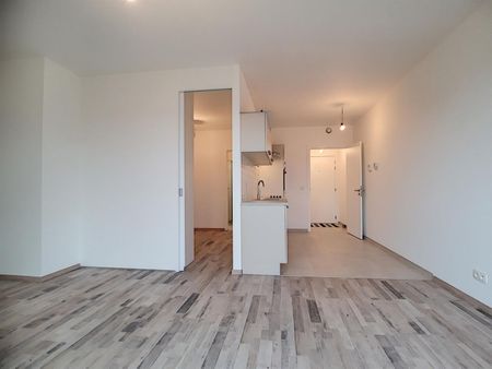 Te huur - Appartement - Photo 3