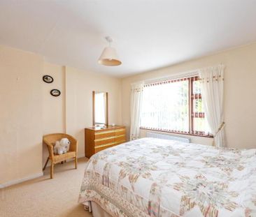 4 Hillside, Ballynahinch, BT24 8PS - Photo 3