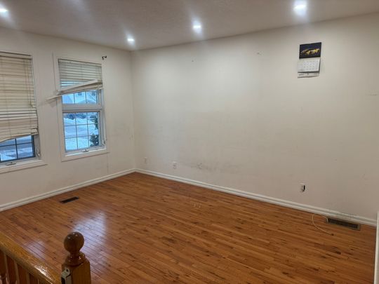 For Lease - 23 WESTCHESTER Drive, Kitchener, Ontario - Photo 1