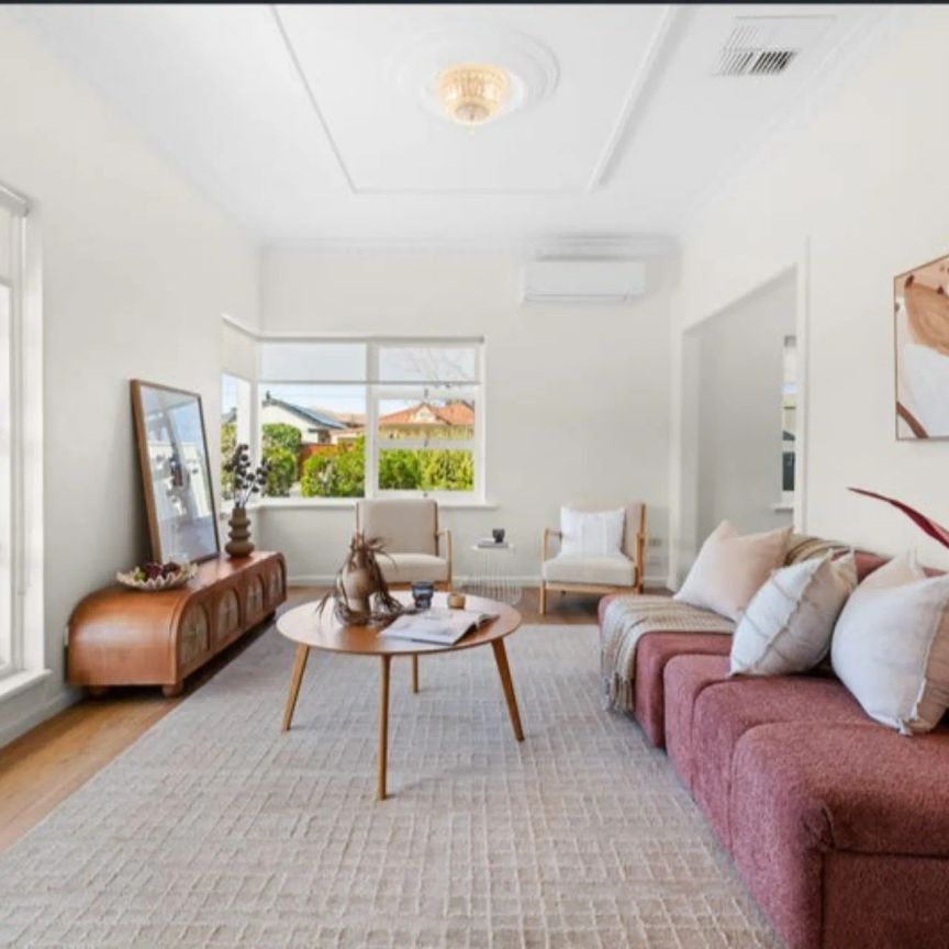 Charming Three Bedroom House close to Glenelg - Photo 1