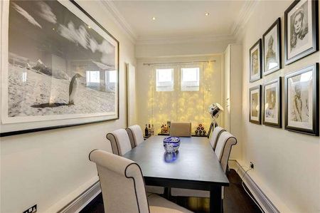 Lyall Mews, Belgravia, London, SW1X - Photo 2