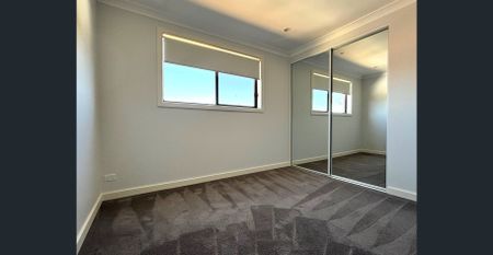 Spacious, Stylish & Impressive! - Photo 2