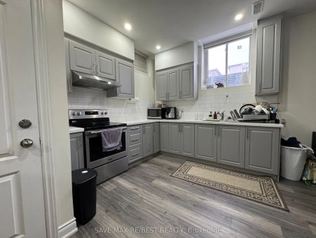 118 Jura Crescent #Bsmt - Photo 3