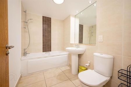 Apt 148 Victoria Place, 20 Wellwood Street, Belfast, BT12 5GF - Photo 2
