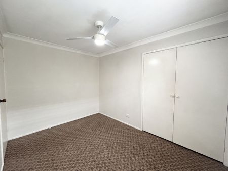 Stylish Family Home in a Peaceful St Helens Park Pocket - Photo 4