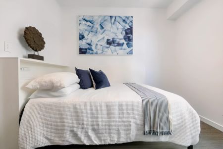 Premier Studio with Double Bed(low floor (Level 1-5)) - Photo 4