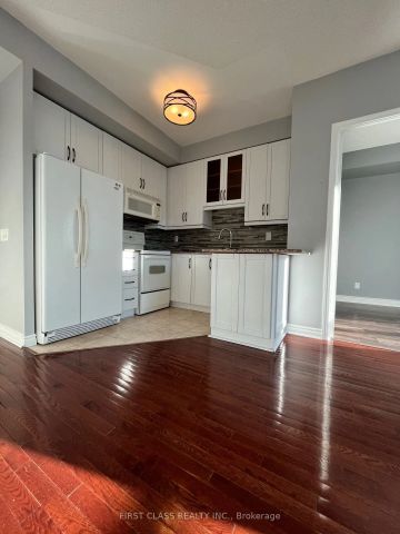 60 Byng Avenue #1012 - Photo 3