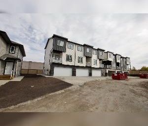 3 Bed 2.5 Bath Dbl Garage Balcony Townhouse For Rent Leduc - Photo 3