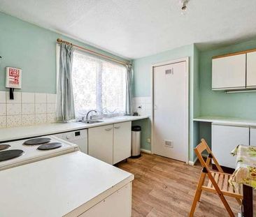 Rye Close, Guildford, GU2 - Photo 5