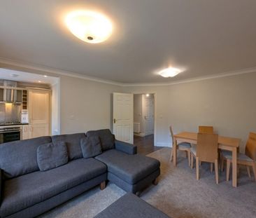 2 bedroom Flat To Let - Photo 1
