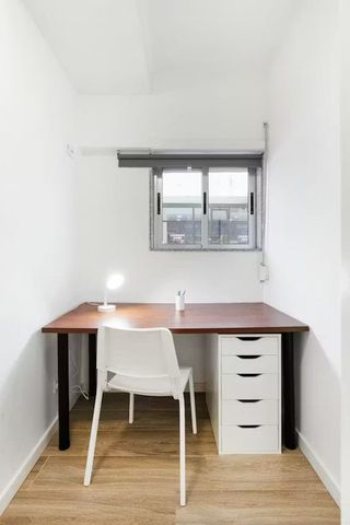 Rua de Ramalho Ortigão, Vila Nova de Gaia, Porto 4430-999 - Photo 3