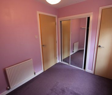 2 Bedroom Property To Rent - Photo 2