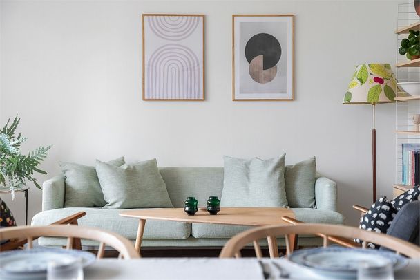 Kattfotsbacken, Hässelby - Photo 1