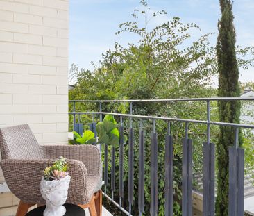 Tranquil Lifestyle Living In Prestigious Armadale - Photo 2