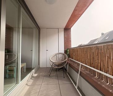 Prachtig Recent Appartement op Ideale Locatie in Sint-Gillis - Photo 1
