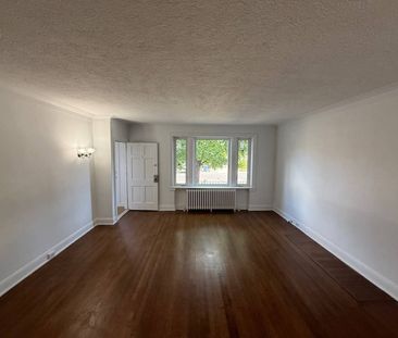 For Lease - 976 Avenue Rd Avenue Unit# main floor, Toronto, Ontario - Photo 6