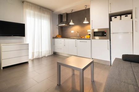 Calle Lira, Sevilla, Andalusia 41003 - Photo 3