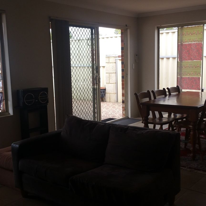 Mirrabooka - Photo 1