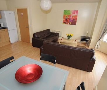 MODERN 3 BEDROOM APARTMENT NEAR UNIVERSITY ALL UTILITES INCLUDED - Photo 5