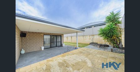 STYLISH ENTERTAINER - COMING SOON! - Photo 2