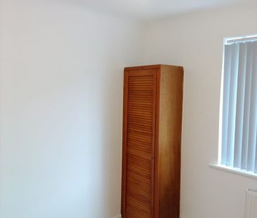 2 Bed Terraced House, Hinderton Road, CH41 - Photo 6