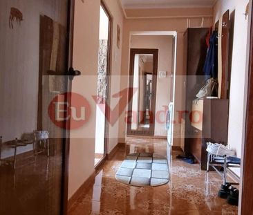 Închiriază Apartament 2 camere Micro 18 - Fotografie 2