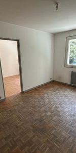 Location Appartement 2 pièces 43m² LE CREUSOT 71200 - Photo 4