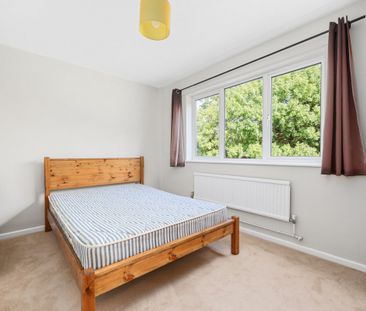 Marley Walk, NW2, Willesden Green - Photo 2