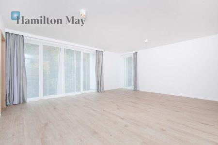 Elegancki dom w Lusinie - nowoczesna nieruchomość z basenem i dużym ogrodem - Фото 2