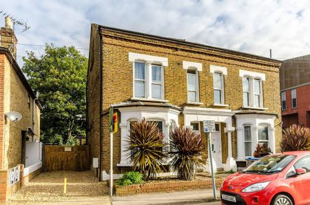 Studio to rent - Photo 5