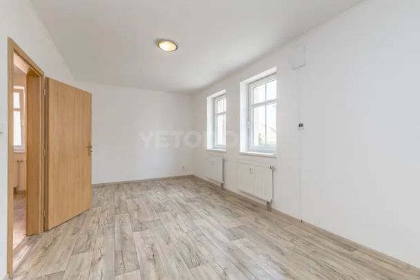 Pronájem nově vybudované bytové jednotky 2+kk v nově zrekreovaném domě v Blovicích - Fotografie 1
