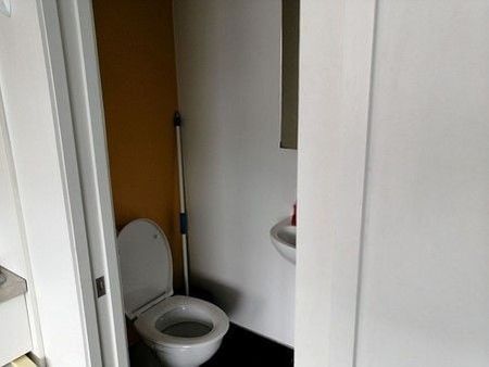 Queen size bed and pool - Photo 4