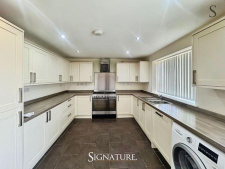5 bedroom terraced house to rent - Photo 4
