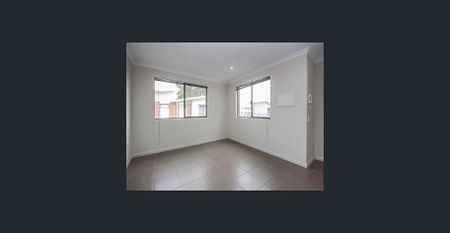 2x2 APARTMENT LIVING (WATER USAGE & GAS INCLUDED) - Photo 4