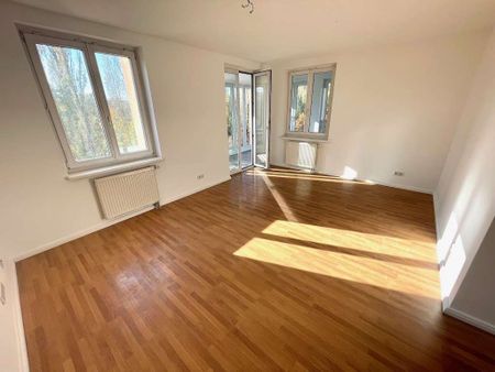 WBS 100 / WBS 140 - 3 Zimmer Wohnung mit gro&szlig;z&uuml;giger Loggia im Gr&uuml;nen! - Foto 4