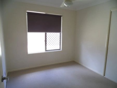 “Your perfect family home awaits” - Photo 2