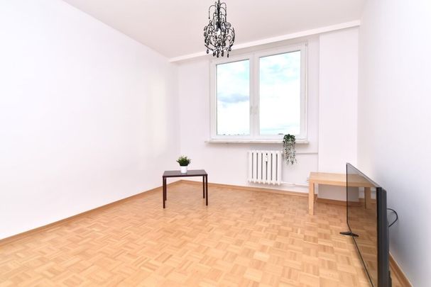 Wyremontowane 3p. przy metrze Kondratowicza 64 m² - Photo 1