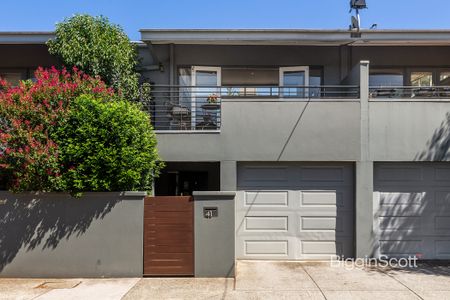 FULLY FURNISHED 3 BEDROOM HOME, 6 MONTH LEASE! - Photo 5
