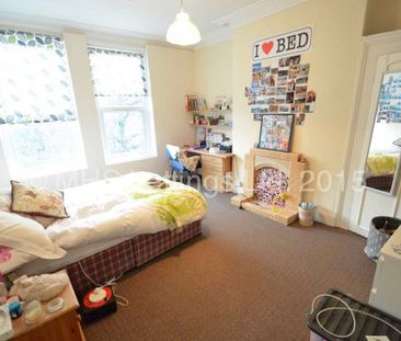 8 Bedroom Mid Terraced House for rent in Ash Grove - Photo 5