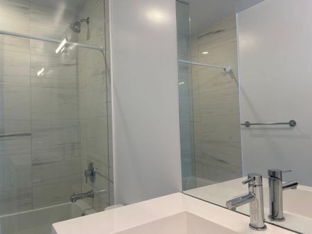 For Lease - 38 Honeycrisp Crescent Unit# 1009, Vaughan, Ontario - Photo 4