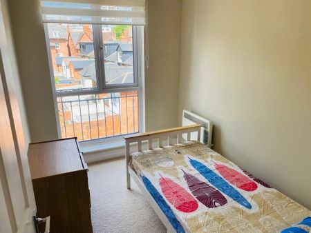 2 Bed Flat, Greys Court, RG1 - Photo 3