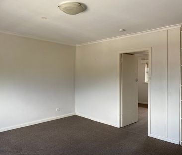 11/44 Fletcher Street, Essendon VIC 3040 - Photo 2