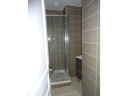 Location Appartement 4 pièces 81m² NEVERS 58000 - Photo 3
