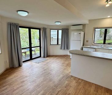 Milford 2 Bedroom Retreat Ready for You! - Photo 1