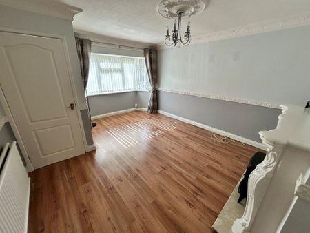 3 bedroom terraced house to rent - Photo 3