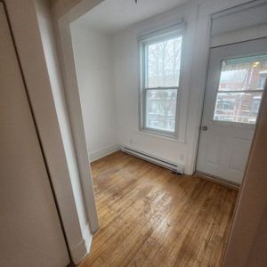 5 1/2 au dernier étage avec 2 balcons_Verdun_Dispo maintenant! - Photo 2