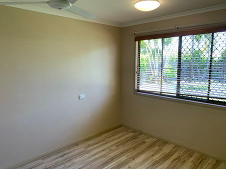 13 Owen Crescent, QLD 4655, Urangan - Photo 3