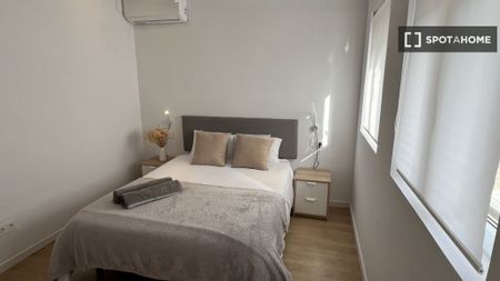 2 room luxury Flat for rent in Valencia, Spain - Photo 5