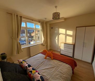 1 bedroom in a house share to rent - Photo 3