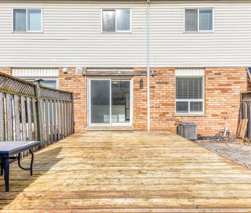 For Lease - 4432 Peter Drive, Burlington, Ontario - Photo 6